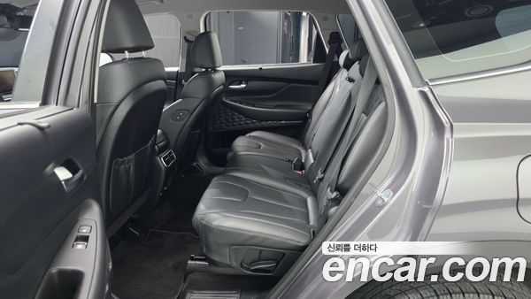 Hyundai Santa Fe 2021, фото 17