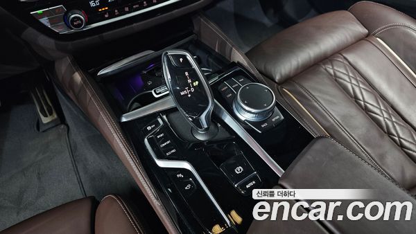 BMW 5 Series 2021, фото 12