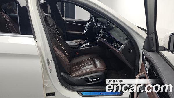 BMW 5 Series 2021, фото 16