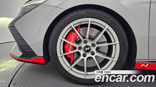 Hyundai Elantra 2023, фото 5