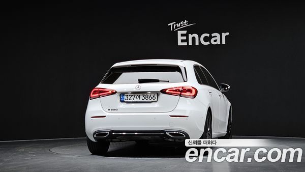 Mercedes-Benz A-Class 2021, фото 4