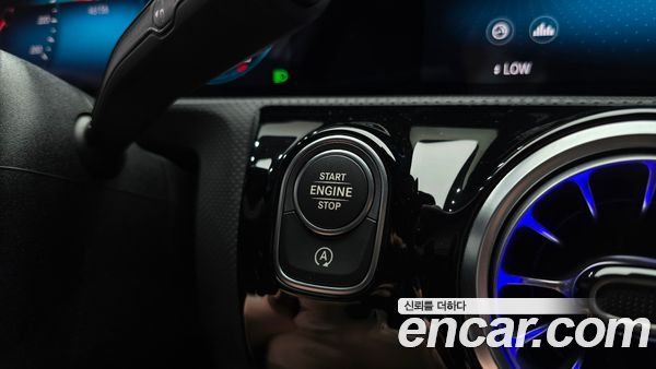 Mercedes-Benz A-Class 2021, фото 24