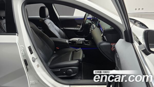 Mercedes-Benz A-Class 2021, фото 16