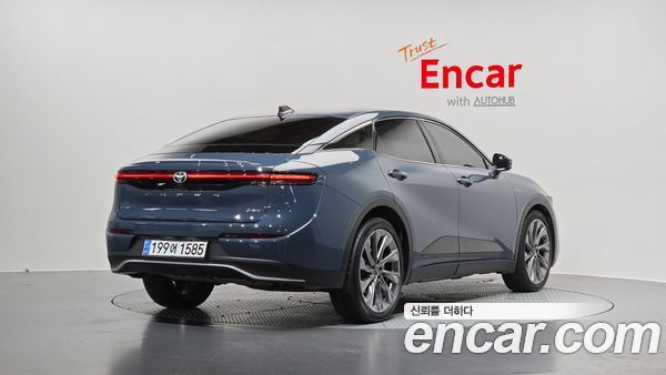 Toyota Crown 2025