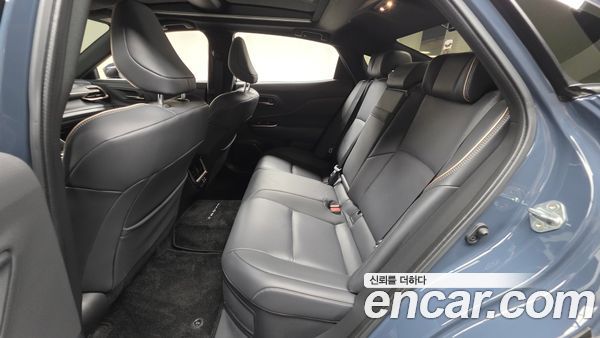 Toyota Crown 2025, фото 16