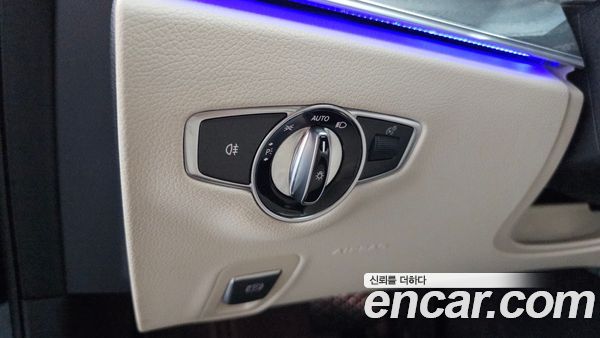 Mercedes-Benz E-Class 2023, фото 30