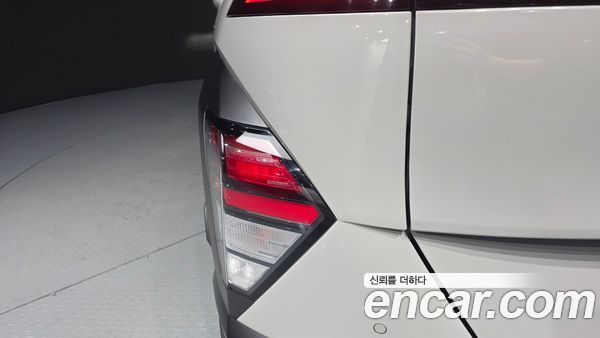 Hyundai Kona 2023, фото 9