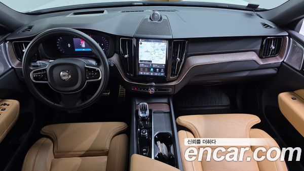 Volvo XC60 2022, фото 7