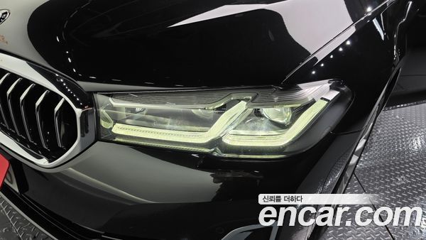 BMW 5 Series 2023, фото 8