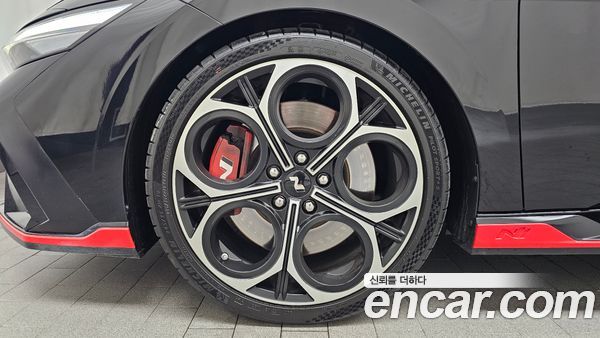Hyundai Elantra 2025, фото 4