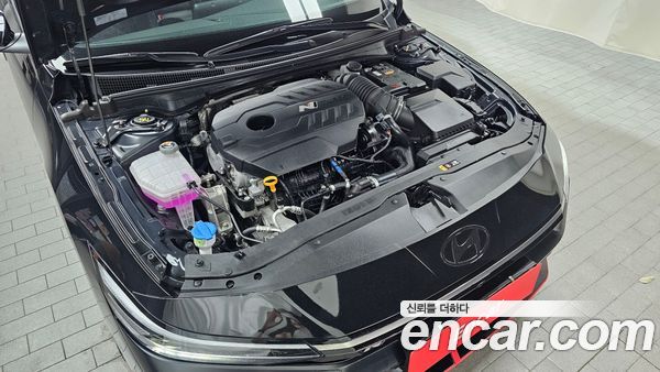 Hyundai Elantra 2025, фото 5