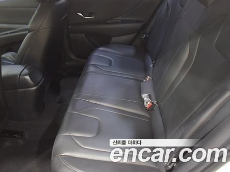 Hyundai Elantra 2023, фото 5