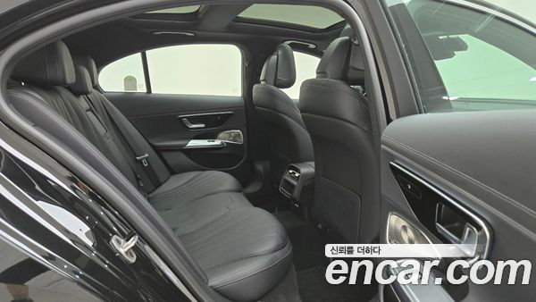 Mercedes-Benz E-Class 2025, фото 10