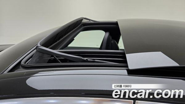 Mercedes-Benz E-Class 2025, фото 12