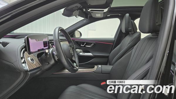 Mercedes-Benz E-Class 2025, фото 14