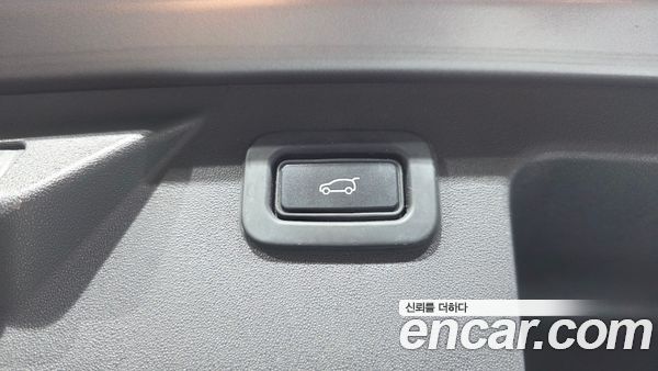 Land Rover Discovery Sport 2020, фото 28