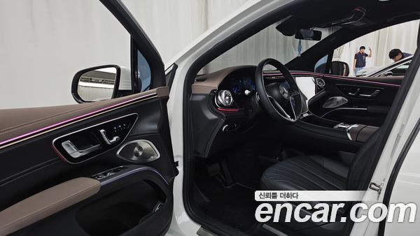 Mercedes-Benz EQS 2024, фото 13