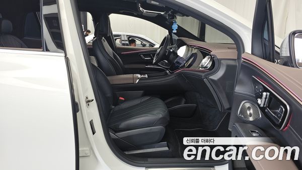 Mercedes-Benz EQS 2024, фото 17