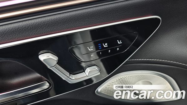 Mercedes-Benz EQS 2024, фото 16