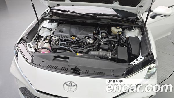Toyota Camry 2025, фото 6