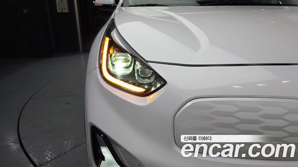Kia Niro 2023, фото 8