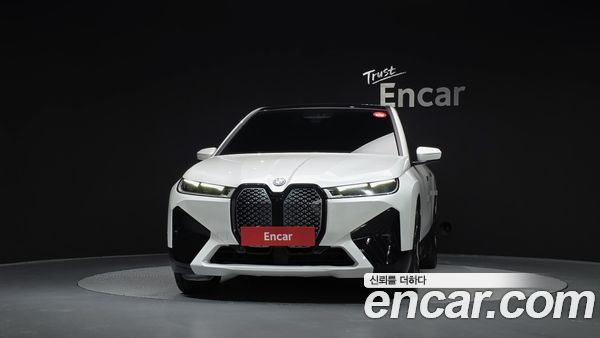 BMW iX 2023, фото 3