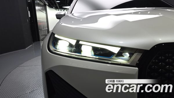 BMW iX 2023, фото 8