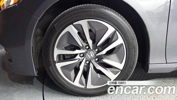 Honda Accord 2020, фото 5