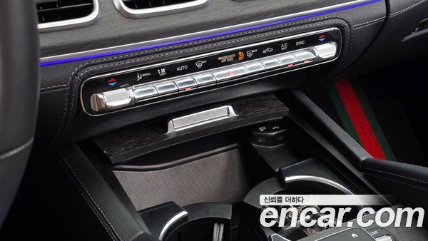 Mercedes-Benz GLE 2022, фото 29