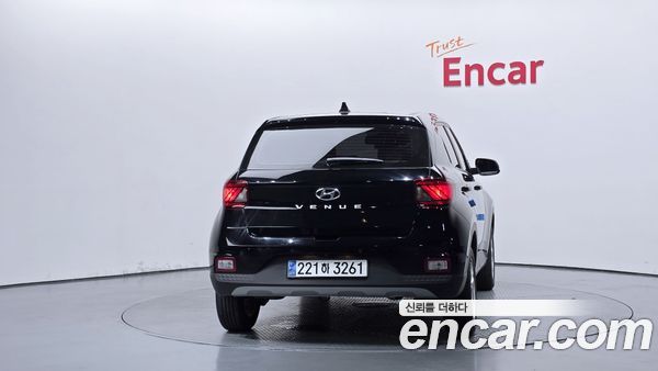 Hyundai Venue 2023, фото 4
