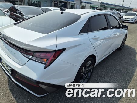 Hyundai Elantra 2024, фото 5