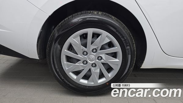 Hyundai Elantra 2021, фото 5