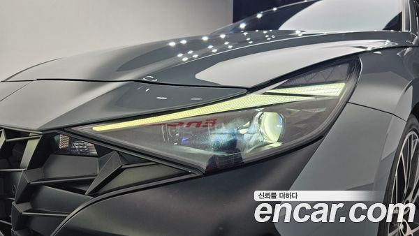 Hyundai Elantra 2023, фото 7