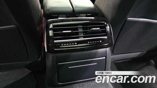 Audi S8 2021, фото 32
