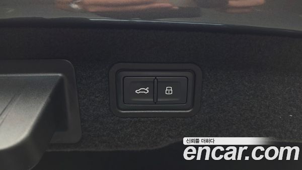 Audi S8 2021, фото 35