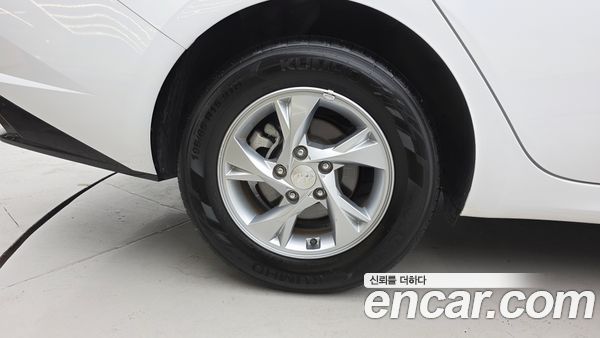Hyundai Elantra 2021, фото 5