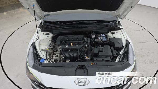 Hyundai Elantra 2021, фото 6