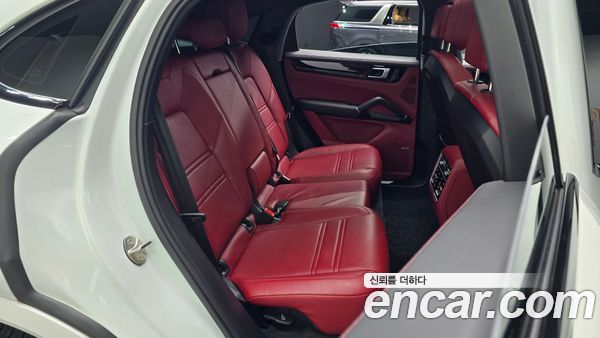 Porsche Cayenne 2023, фото 16