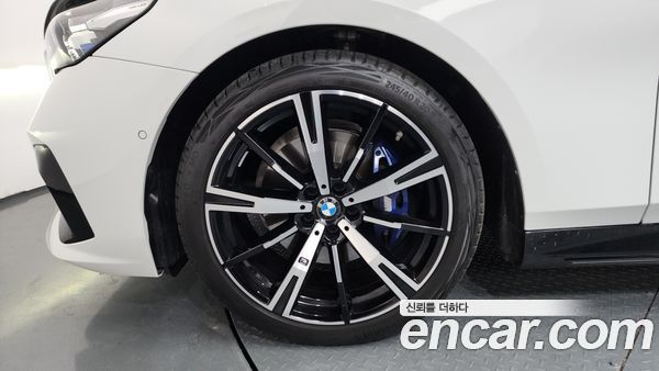 BMW 5 Series 2026, фото 5