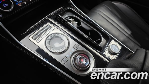 Genesis GV80 2021, фото 12