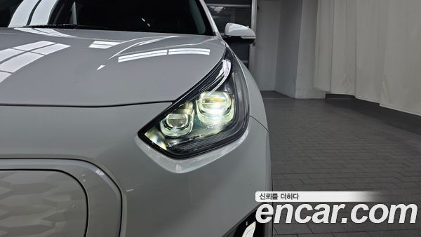 Kia Niro 2023, фото 8