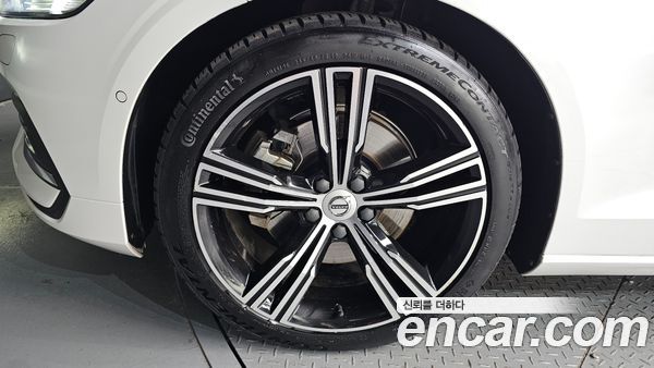 Volvo S60 2021, фото 5