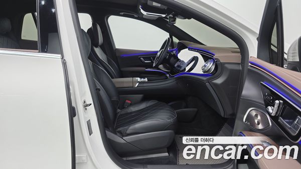 Mercedes-Benz EQS 2023, фото 13