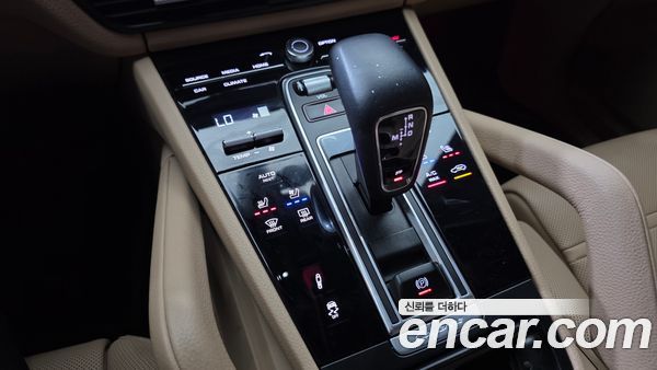 Porsche Cayenne 2022, фото 12