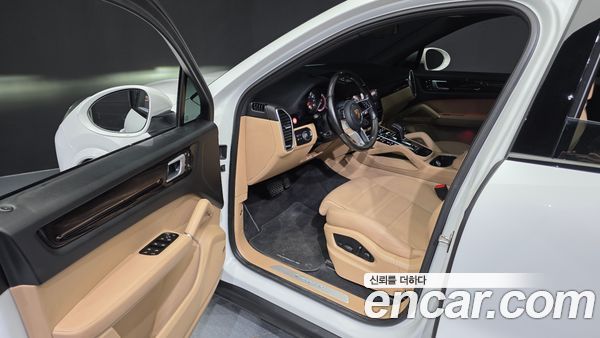 Porsche Cayenne 2022, фото 13