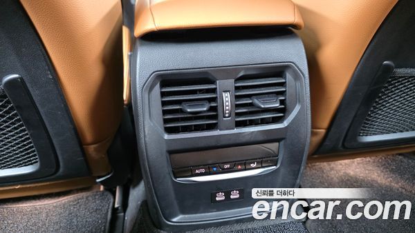 BMW i4 2022, фото 24
