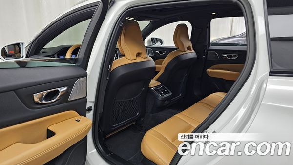Volvo V60 2023, фото 16
