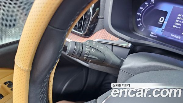 Volvo V60 2023, фото 29