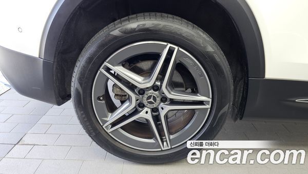 Mercedes-Benz GLB 2022, фото 5