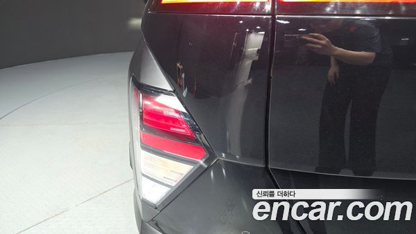 Hyundai Kona 2023, фото 9